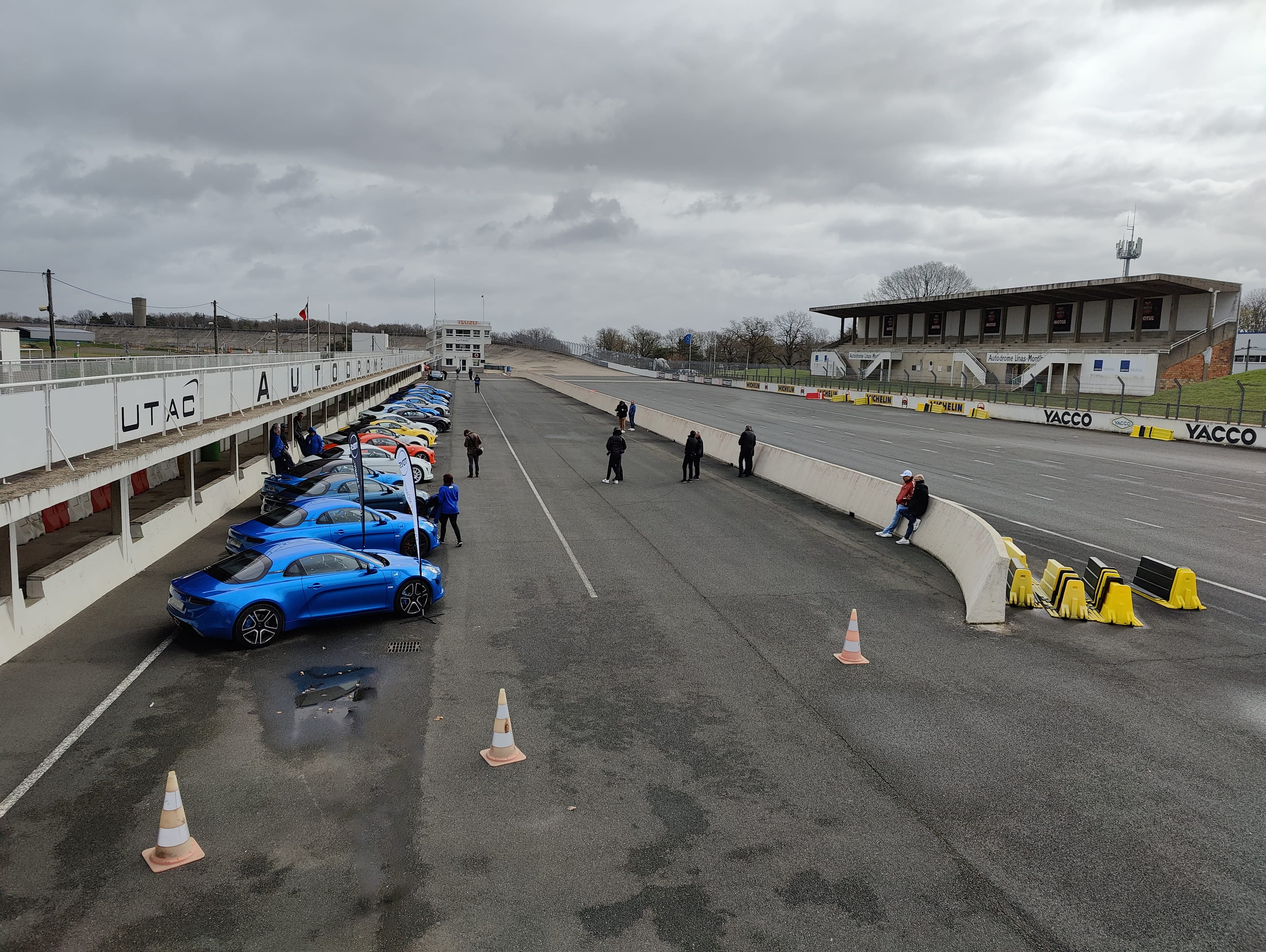 Shooting photo CapAlpine — Autodrome de Linas-Montlhéry